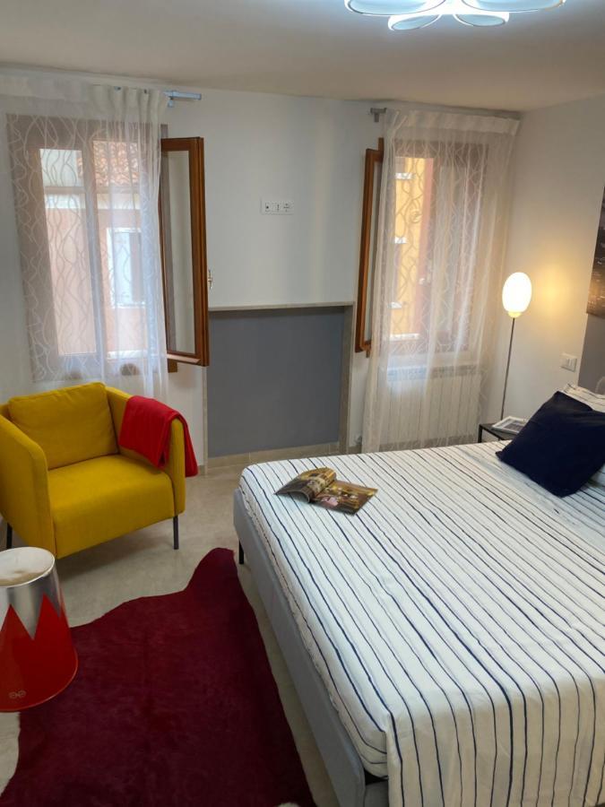 Casabella Chioggia Casa Indipendente Con Corte Eksteriør bilde