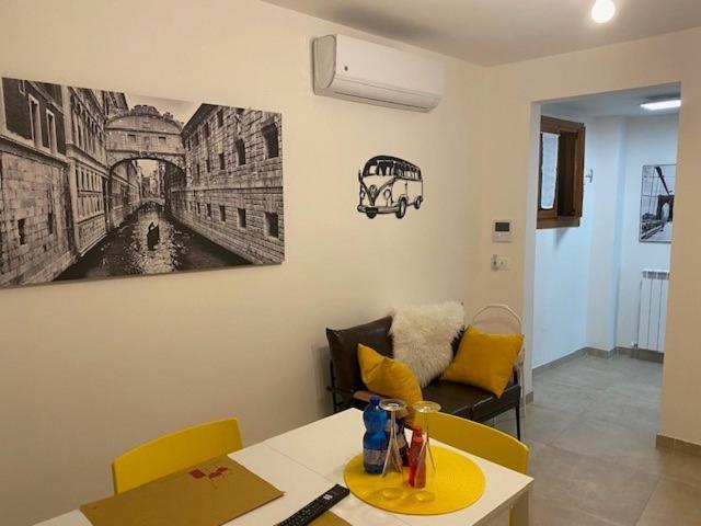 Casabella Chioggia Casa Indipendente Con Corte Eksteriør bilde