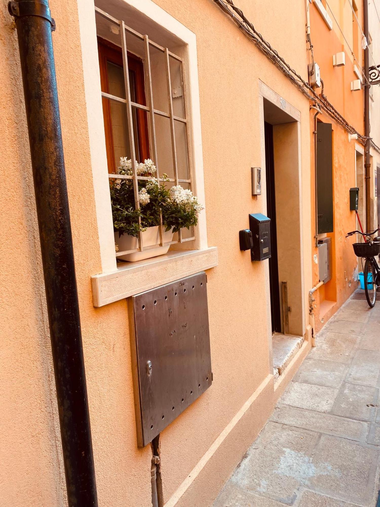 Casabella Chioggia Casa Indipendente Con Corte Eksteriør bilde