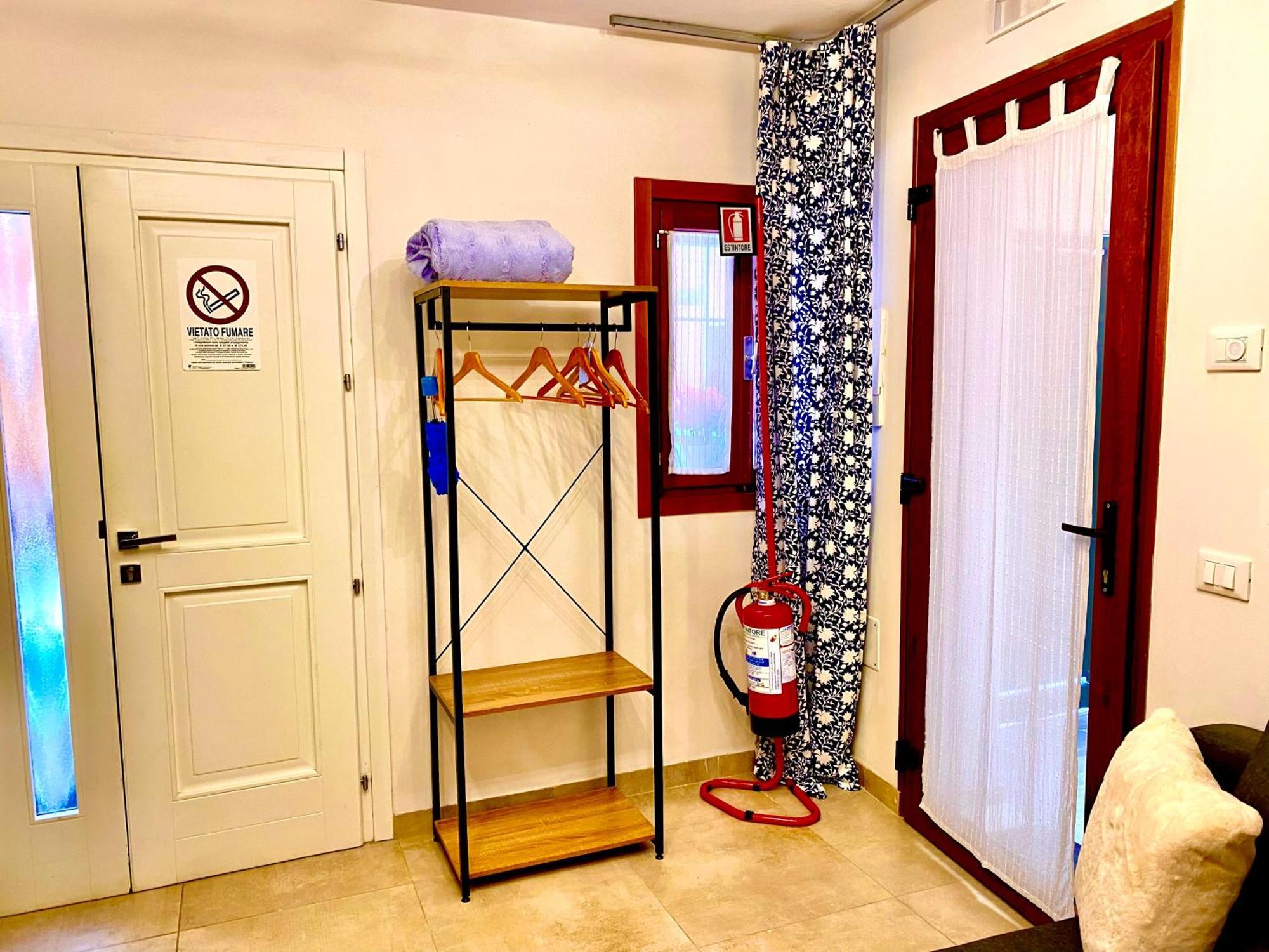 Casabella Chioggia Casa Indipendente Con Corte Eksteriør bilde